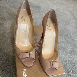 Nude Louboutins size 39.5 worn once